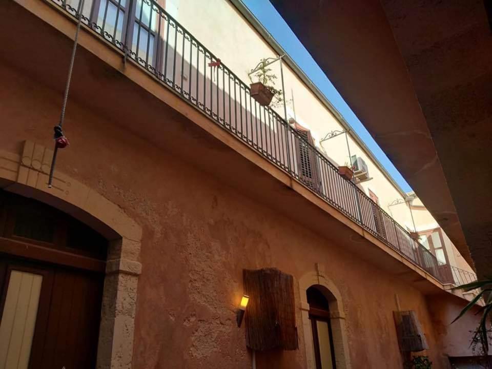 Palazzo Gancia Holiday Homes シラクーサ エクステリア 写真
